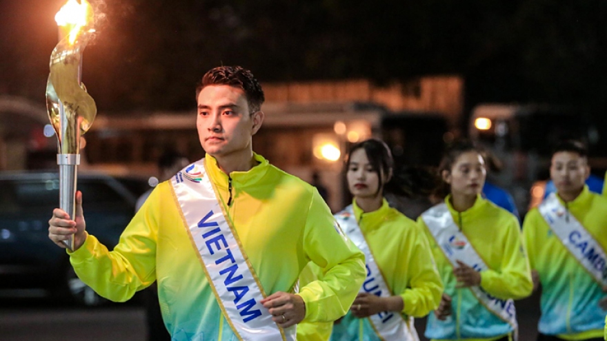 SEA Games 31 torch relay held in Hanoi